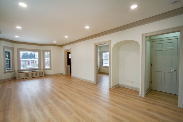 129 W Stimmel Street 1, West Chicago, IL 60185