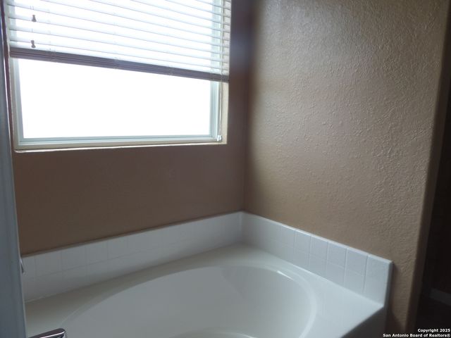 6724 Luckey Pond, San Antonio, TX 78252