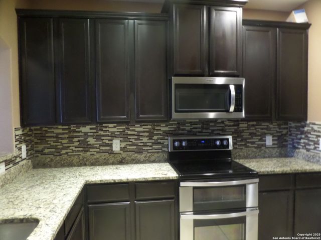 6724 Luckey Pond, San Antonio, TX 78252