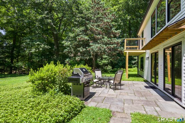 2 Charcoal Lane, Westport, CT 06880