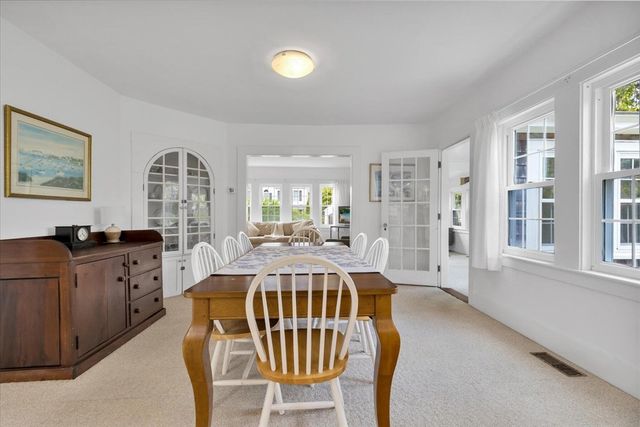 53 Pleasant St, Harwich, MA 02646