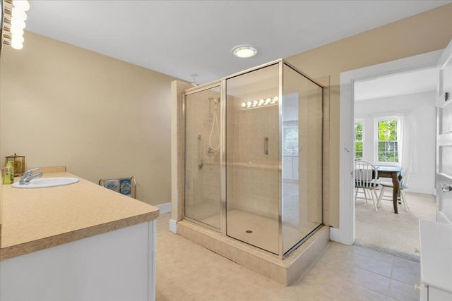 53 Pleasant St, Harwich, MA 02646
