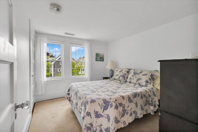 53 Pleasant St, Harwich, MA 02646