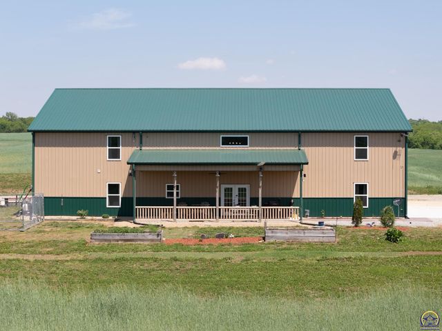 14426 110th St, Oskaloosa, KS 66066