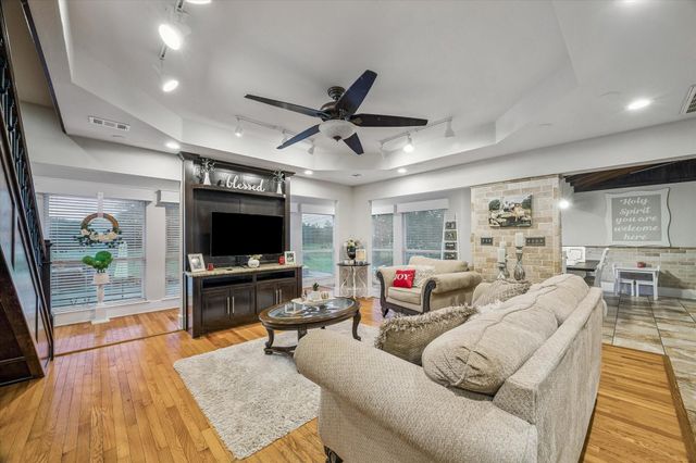 3515 County Road 36, Angleton, TX 77515