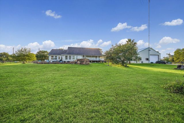 3515 County Road 36, Angleton, TX 77515