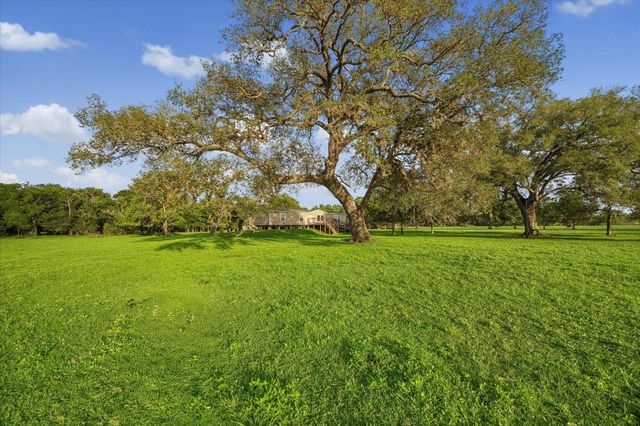 3515 County Road 36, Angleton, TX 77515