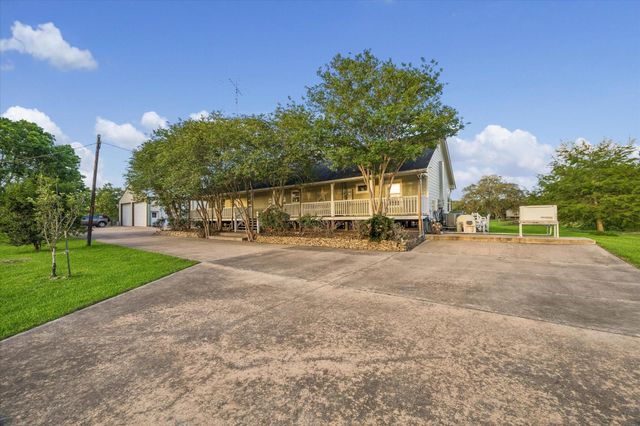 3515 County Road 36, Angleton, TX 77515