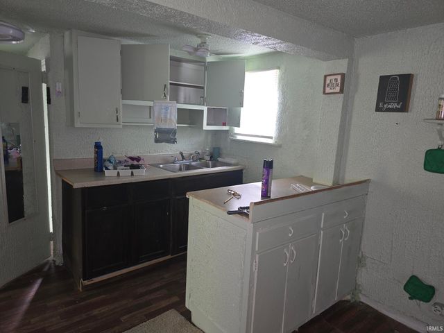 3202 S Hamaker Street, Marion, IN 46953