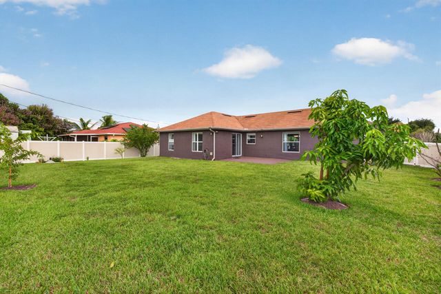443 SW Homeland Road, Port St Lucie, FL 34953