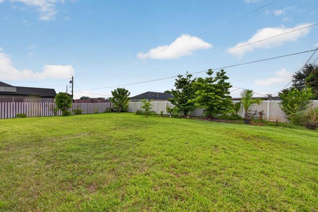 443 SW Homeland Road, Port St Lucie, FL 34953