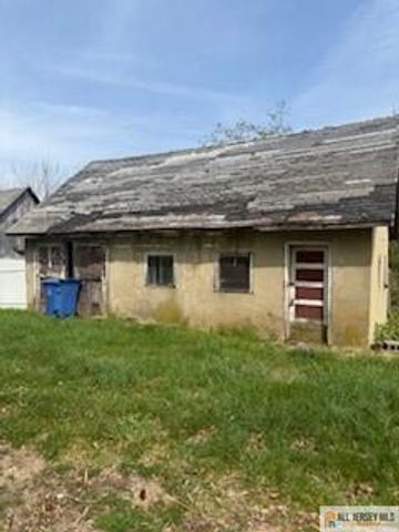 517 Spotswood Englishtown Road, Monroe, NJ 08831