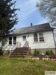 517 Spotswood Englishtown Road, Monroe, NJ 08831