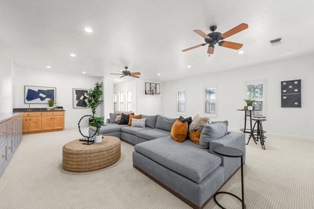 220 Asuncion Ct, El Dorado Hills, CA 95762
