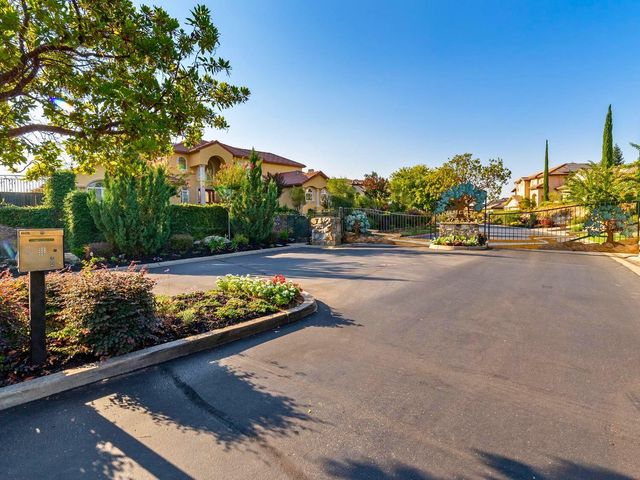 220 Asuncion Ct, El Dorado Hills, CA 95762