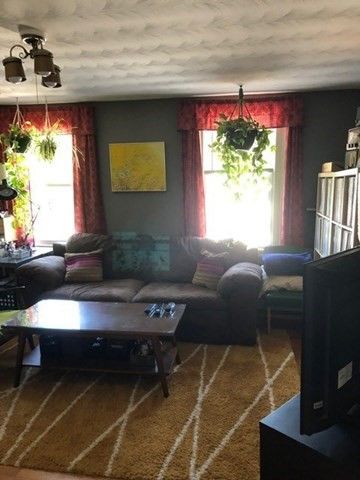 1 Dana Terrace 2L, Watertown, MA 02472
