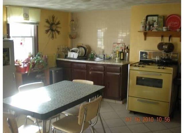 1 Dana Terrace 2L, Watertown, MA 02472