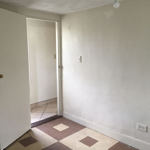 1 Dana Terrace 2L, Watertown, MA 02472