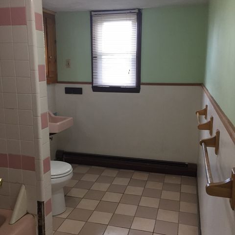 1 Dana Terrace 2L, Watertown, MA 02472