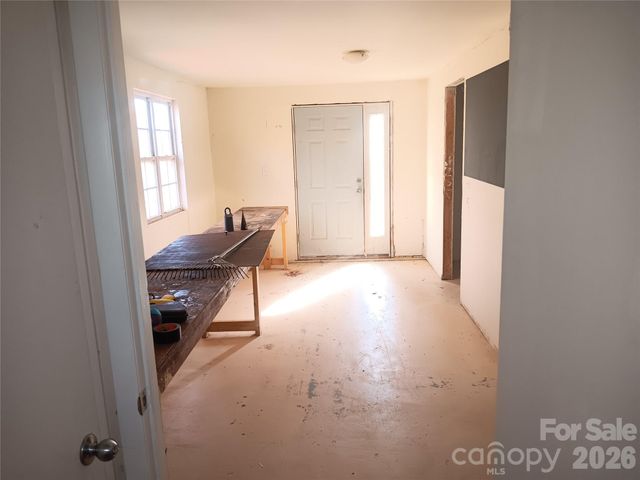 8443 Shiredale Lane, Charlotte, NC 28212