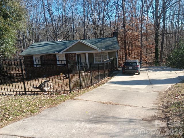 8443 Shiredale Lane, Charlotte, NC 28212