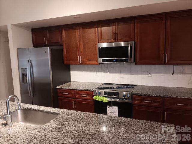 8443 Shiredale Lane, Charlotte, NC 28212