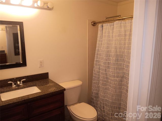 8443 Shiredale Lane, Charlotte, NC 28212