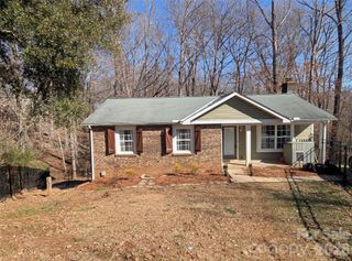 8443 Shiredale Lane, Charlotte, NC 28212