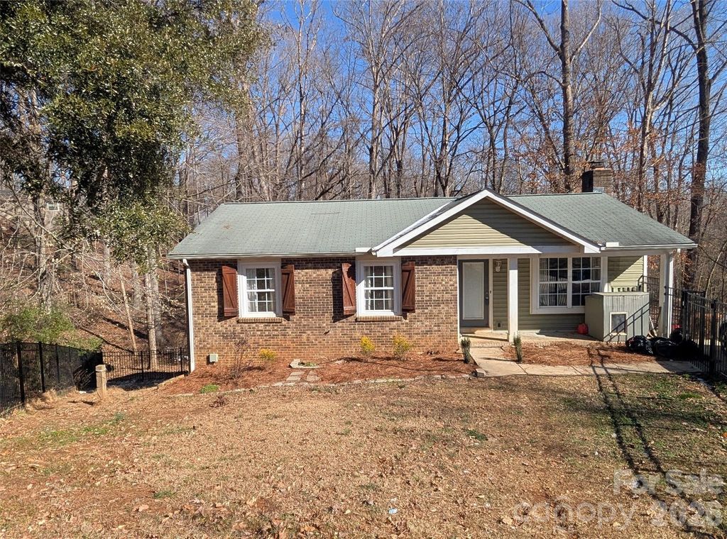 8443 Shiredale Lane, Charlotte, NC 28212