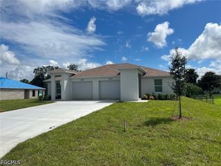 6064 Laurelwood DR, Fort Myers, FL 33905