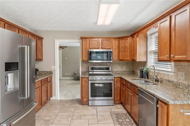 4071 Stephanie Court NW, Kennesaw, GA 30152