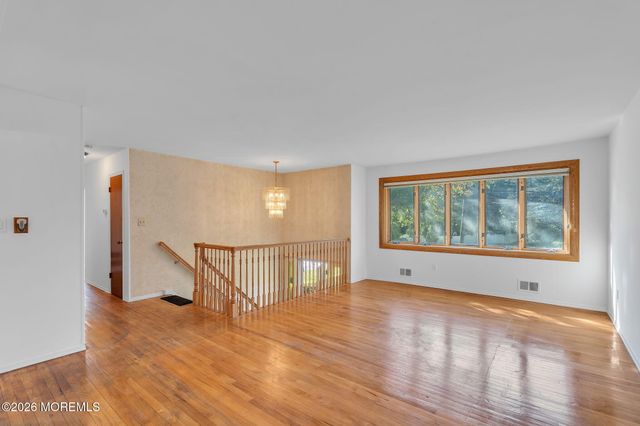 575 Harmony Road, Middletown, NJ 07748