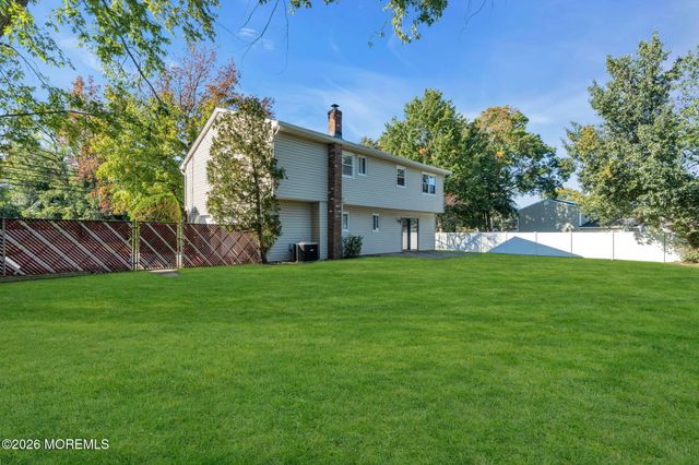 575 Harmony Road, Middletown, NJ 07748