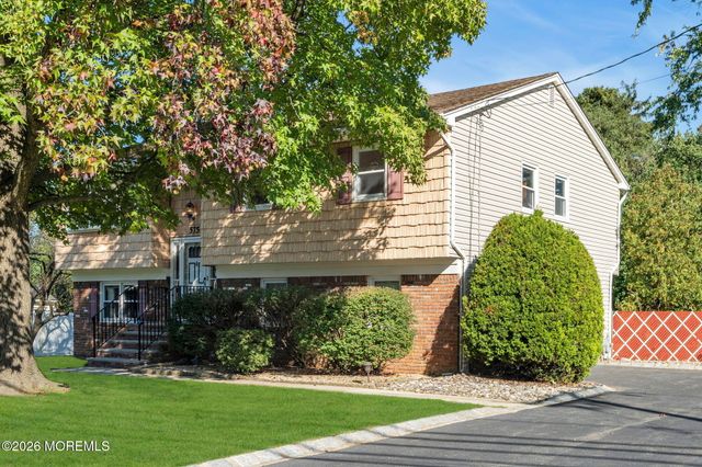 575 Harmony Road, Middletown, NJ 07748