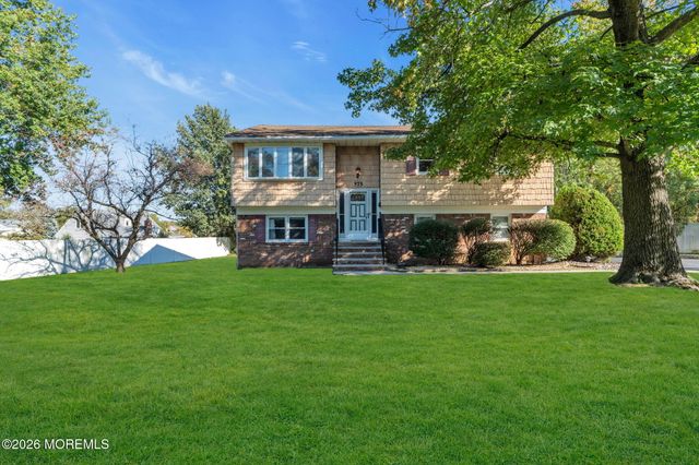 575 Harmony Road, Middletown, NJ 07748