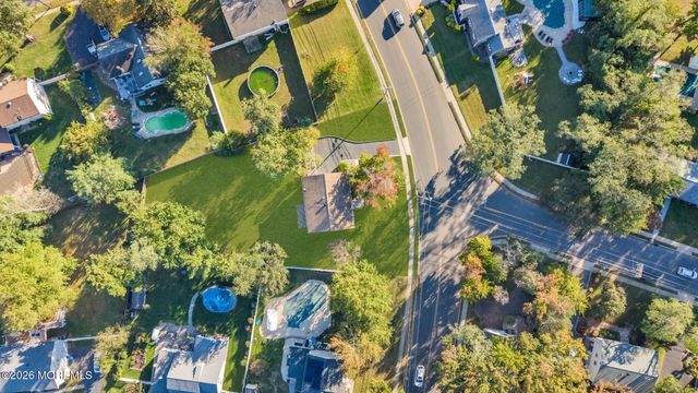575 Harmony Road, Middletown, NJ 07748