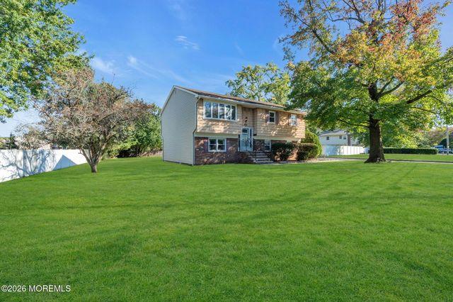 575 Harmony Road, Middletown, NJ 07748