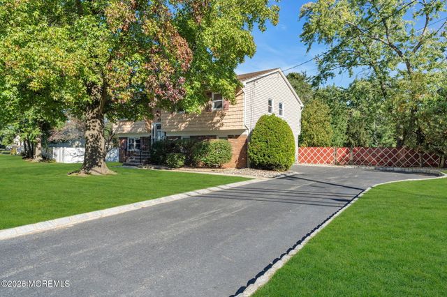 575 Harmony Road, Middletown, NJ 07748