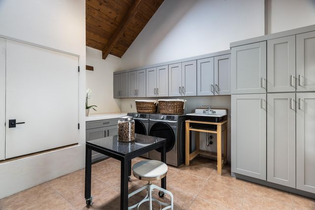 205 Rancho Alondra Road, Corrales, NM 87048