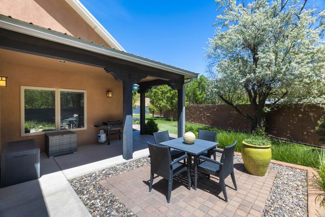 205 Rancho Alondra Road, Corrales, NM 87048