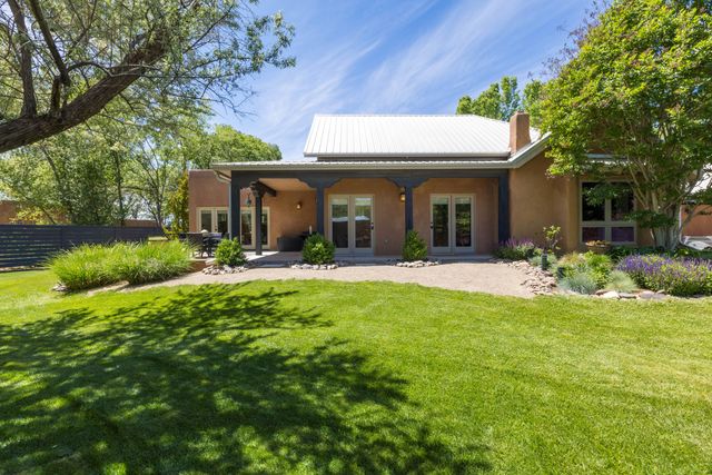 205 Rancho Alondra Road, Corrales, NM 87048