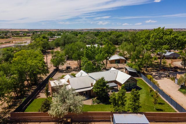 205 Rancho Alondra Road, Corrales, NM 87048