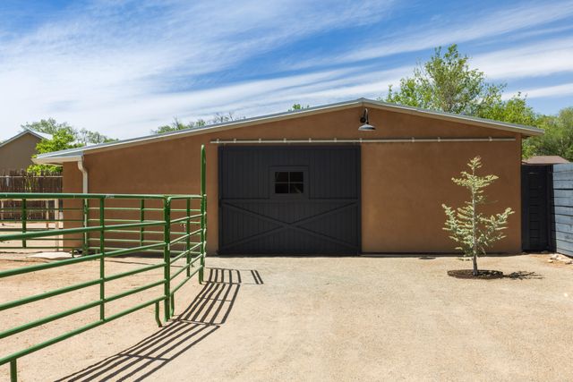 205 Rancho Alondra Road, Corrales, NM 87048