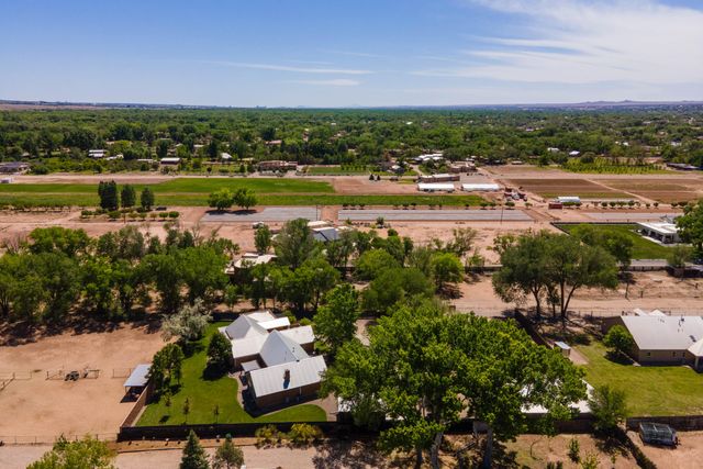 205 Rancho Alondra Road, Corrales, NM 87048