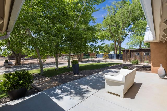 205 Rancho Alondra Road, Corrales, NM 87048