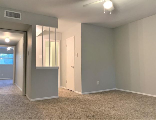 10004 Westview A, Houston, TX 77055