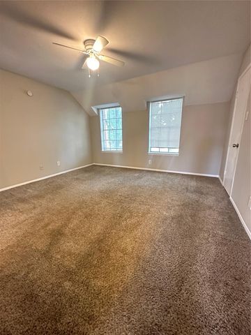 10004 Westview A, Houston, TX 77055