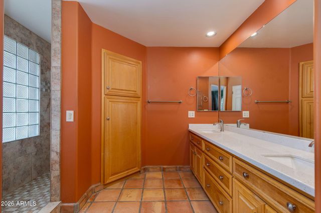 1569 W El Caminito Drive, Phoenix, AZ 85021