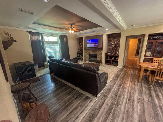 41111 Sandy Hill Road, Montgomery, TX 77316