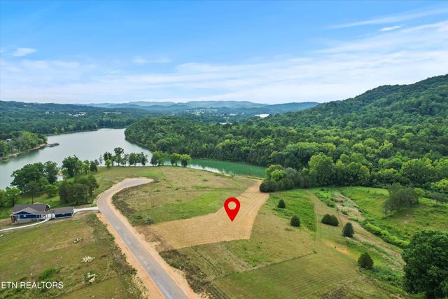 Waterfront Knoll, Sharps Chapel, TN 37866